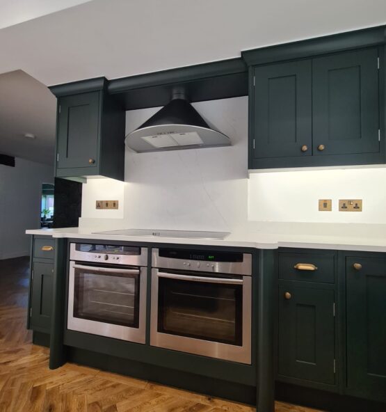 lord hart decorator-kitchen spraying decorating 5